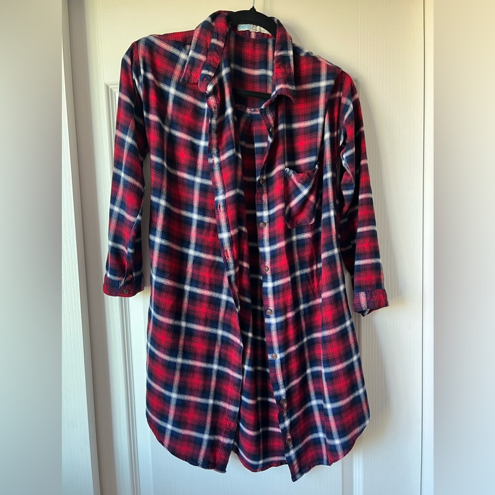 Long sleeve plaid button up